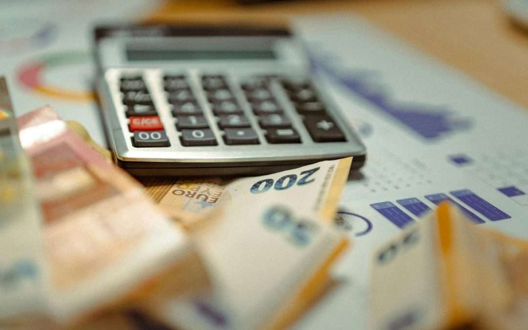 Guía completa sobre fondos multiactivos: ventajas, riesgos y tipos de estrategias
